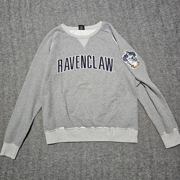 Official Harry Potter Ravenclaw Grey Distressed Crewneck Sweatshirt - Unisex L - Picture 3 of 11